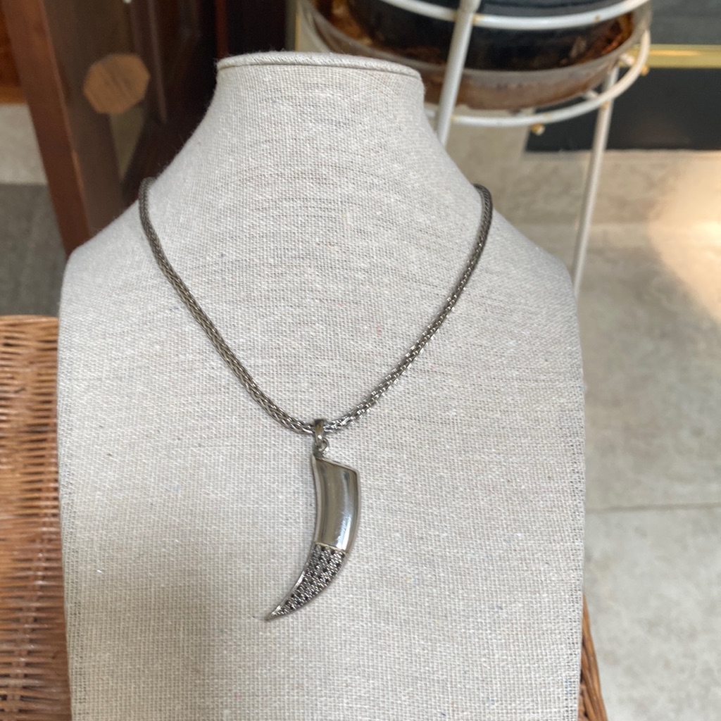 Men’s 16’ Thick Silver Rope Chain With Saber Tooth Black Diamond 0.3ctw Pendant